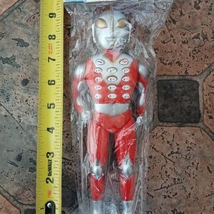 New OLD STOCK Vintage 2000’s Ultraman Toy Phone With Light & Sounds  9" * NEW*